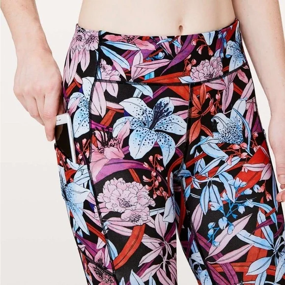 Lululemon Speed Up Crop 21” - Picture 4 of 10